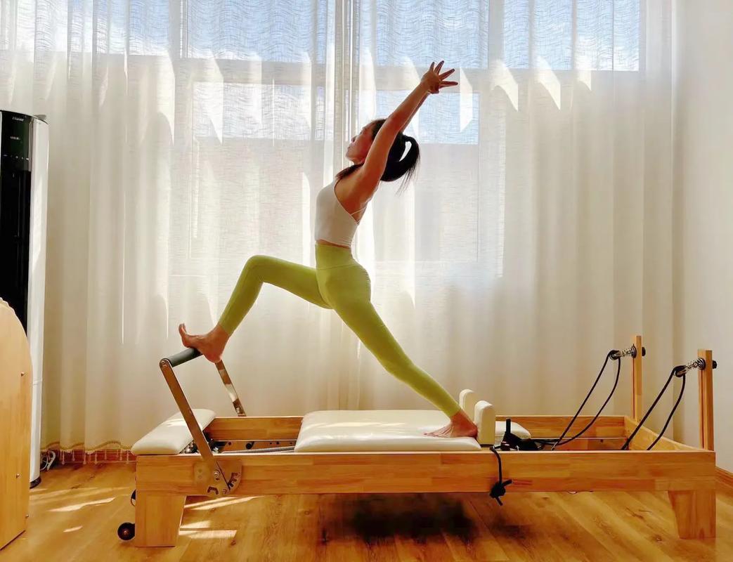 Was ist der Unterschied zwischen Pilates und Yoga?