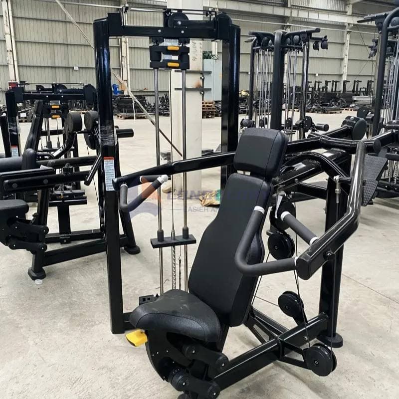 Schulterdrücken im Sitzen